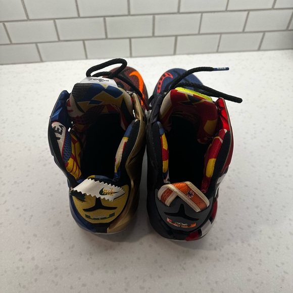 Lebron 12 What The - Picture 4 of 9